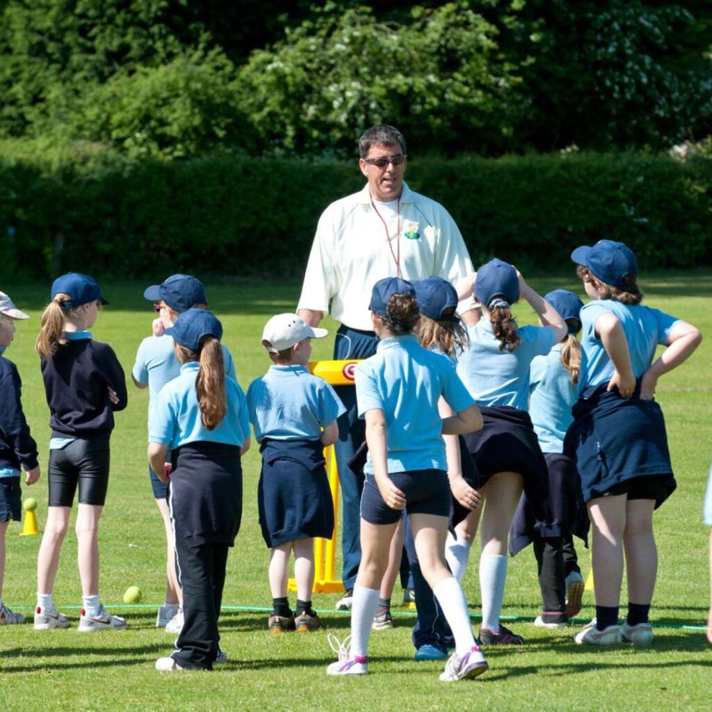 Kids with Darren on cricket pitch